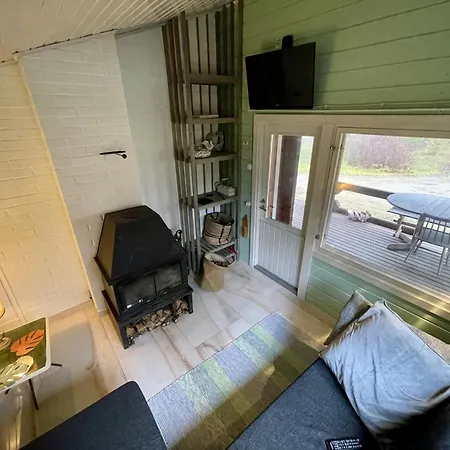 Cozy Cabin With Beautiful Sauna Near Lake Гостевой дом *