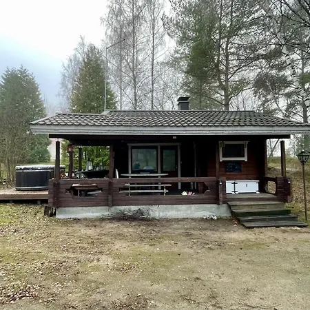 Гостевой дом Cozy Cabin With Beautiful Sauna Near Lake